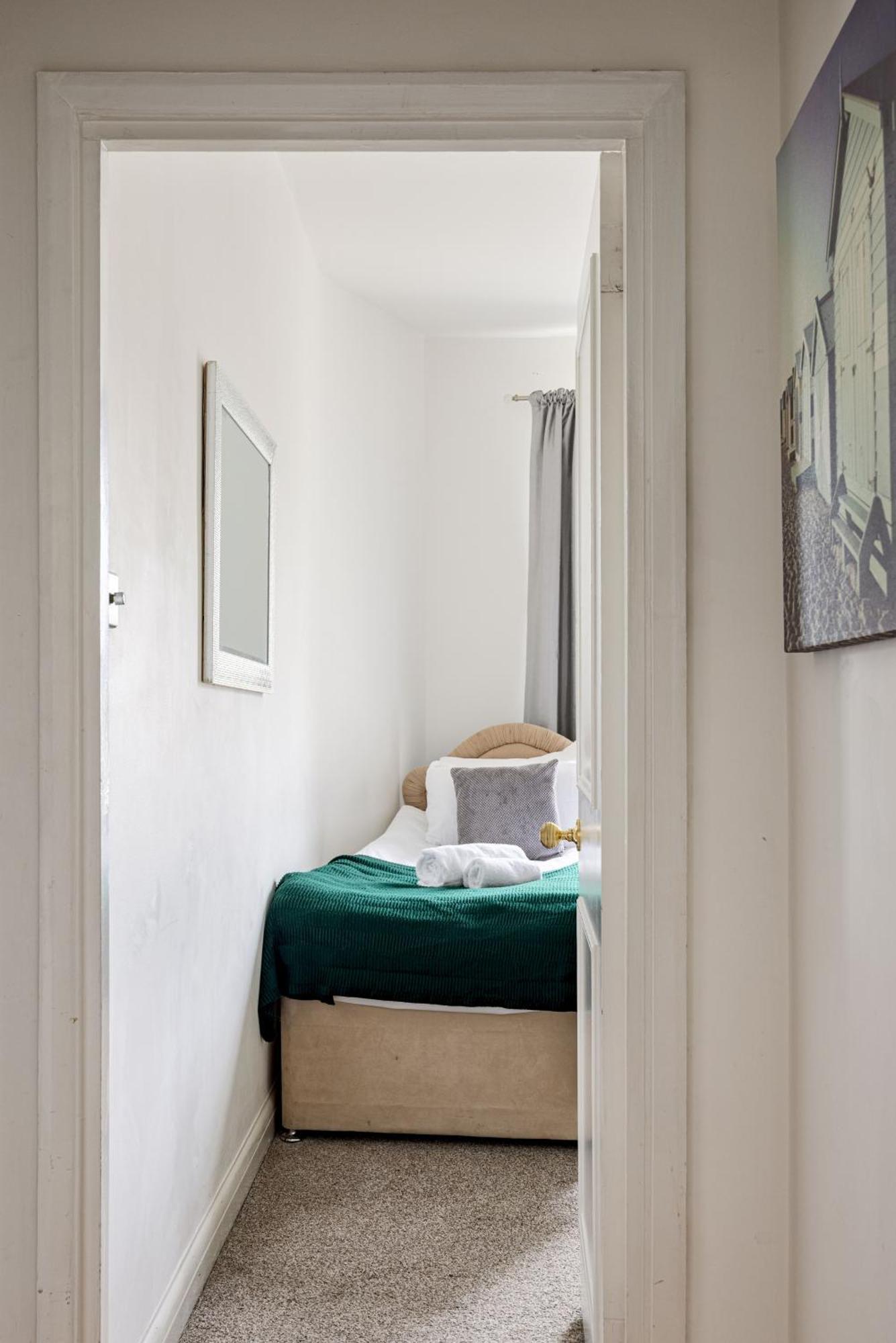 Picktheplace Lancaster Gate Londen Buitenkant foto