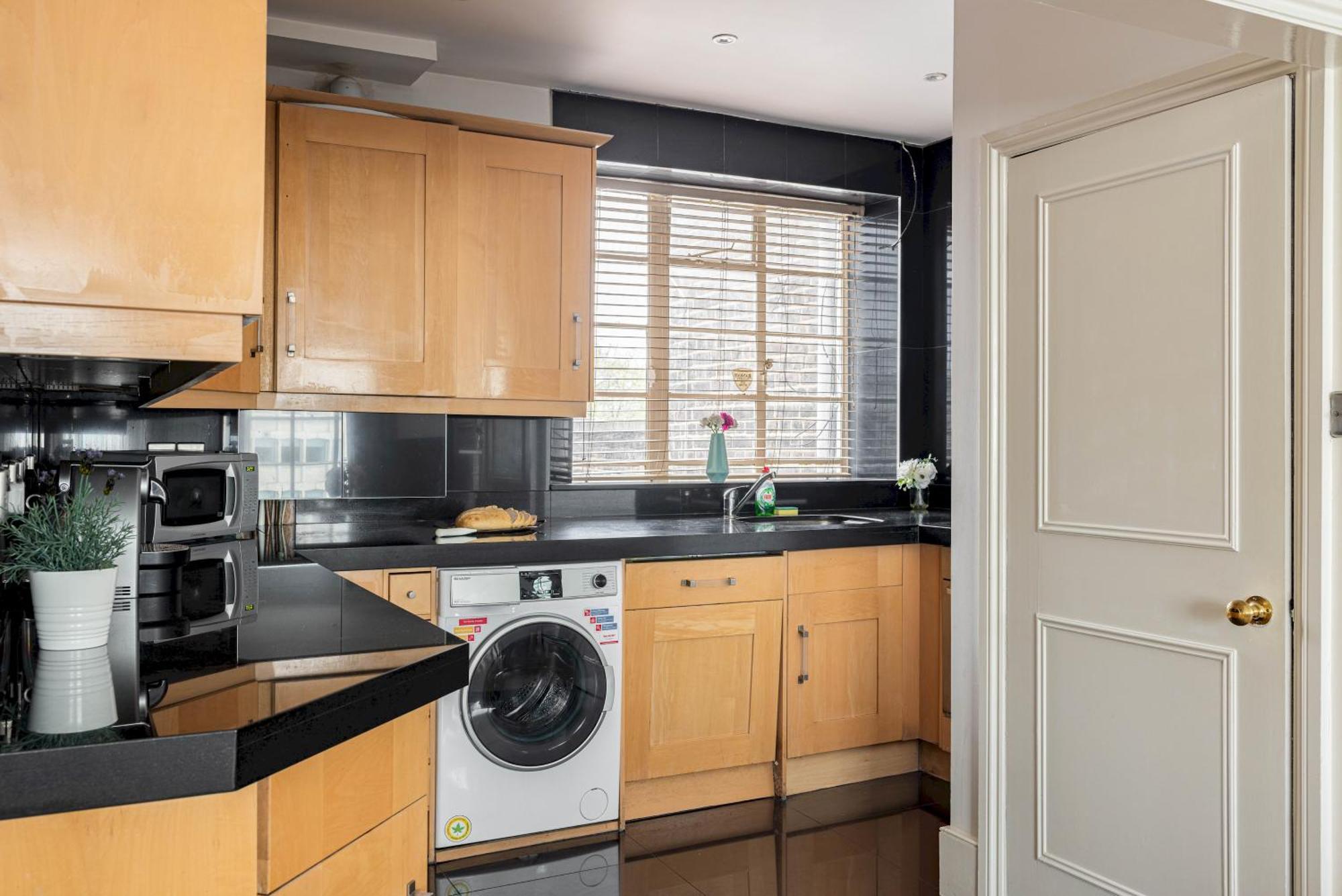 Picktheplace Lancaster Gate Londen Buitenkant foto